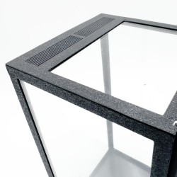 Terrarium szklane 10x10x15cm z ramkami Terrarium szklane 10x10x15cm z ramkami