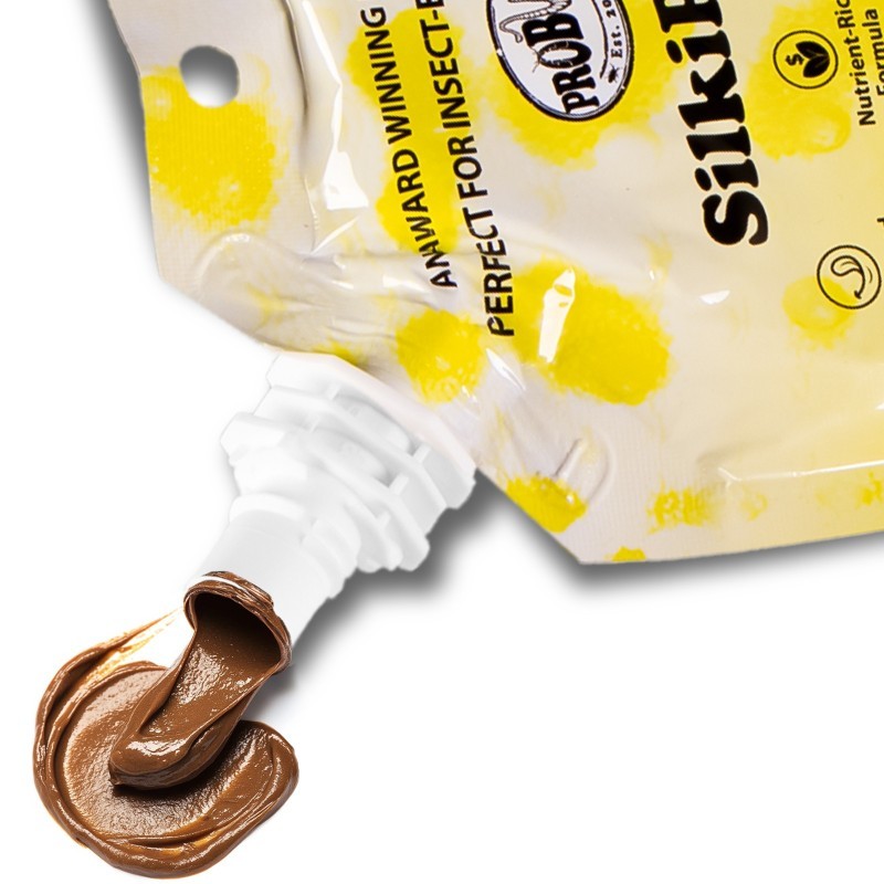 Pokarm i witaminy w żelu SilkiPuree ProBugs